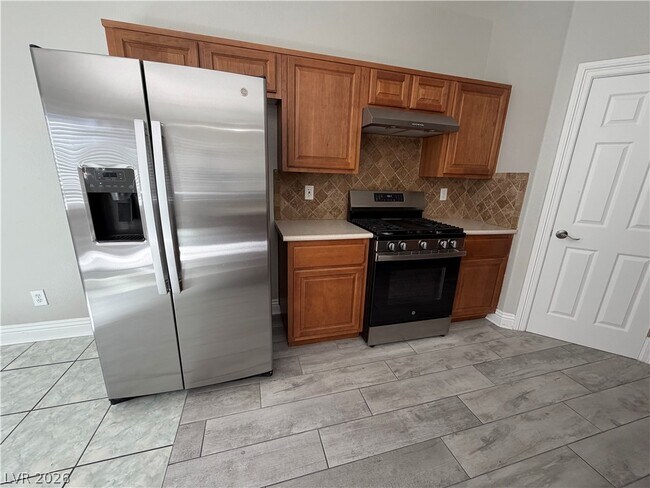 Foto del edificio - 9103 Harbor Wind Ave