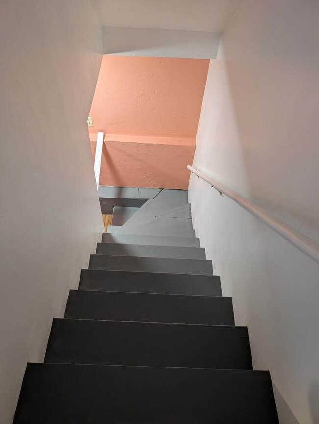 Building Photo - 11 Hesper St