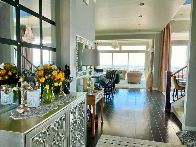 Building Photo - Modern & Spacious 3-Bedroom Lofted Home in...