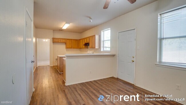 Building Photo - 4 br, 2.5 bath House - 801 Wilderness Pass...