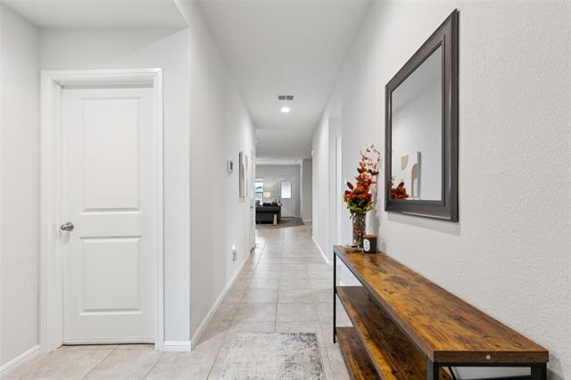 Foto del edificio - 16417 Marinette Ct