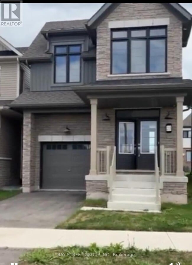 Building Photo - 215 Aviron Cres