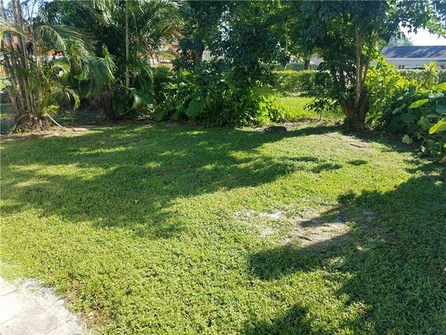 Foto del edificio - 6502 SW 48th St