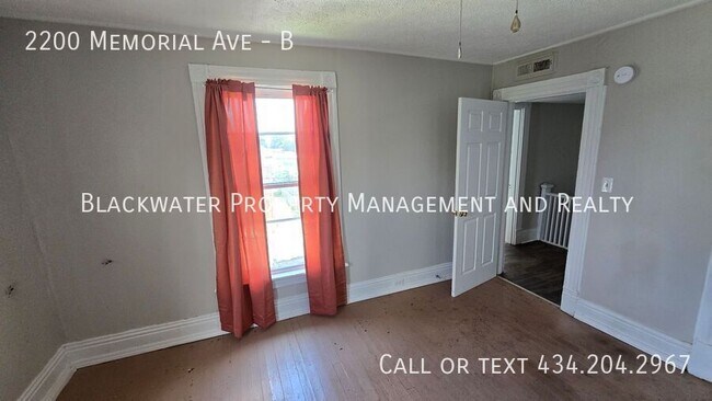 Foto del edificio - 2200 Memorial Ave