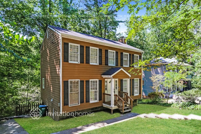 Foto del edificio - 396 Shamrock Ct