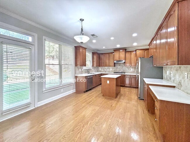 Foto del edificio - 1731 Holcomb Lake Rd