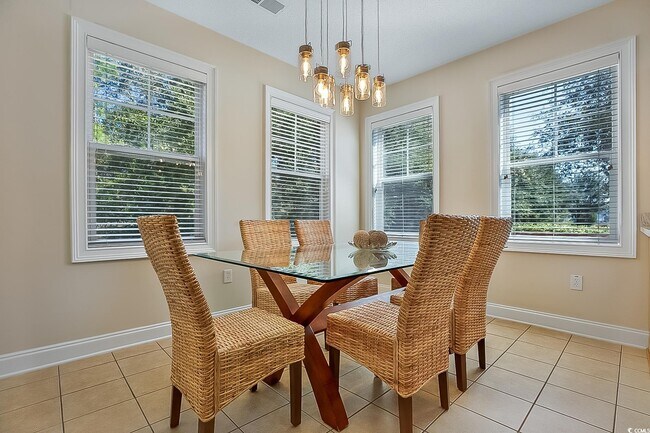 Building Photo - 6203 Catalina Dr