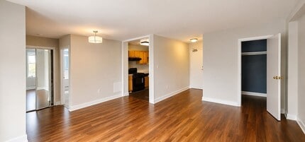 Building Photo - 6621 Wakefield Dr