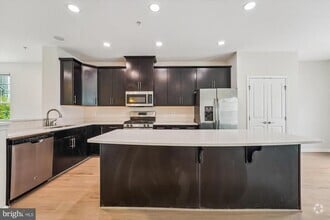 Building Photo - 5313 Smith's Cv Ln