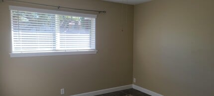 Building Photo - 11123 Hazelhurst Dr