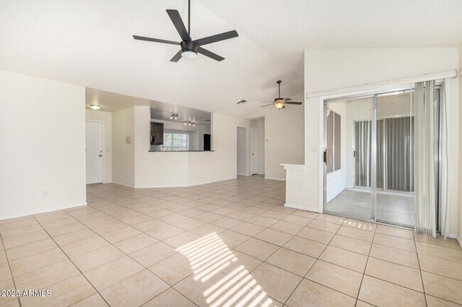 Foto del edificio - 3623 W Fairview Ln