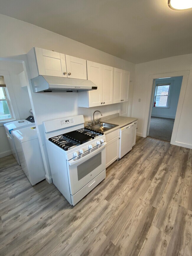 Building Photo - 40 Chubbuck St