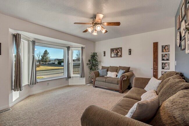 Building Photo - 1041 E 30 S