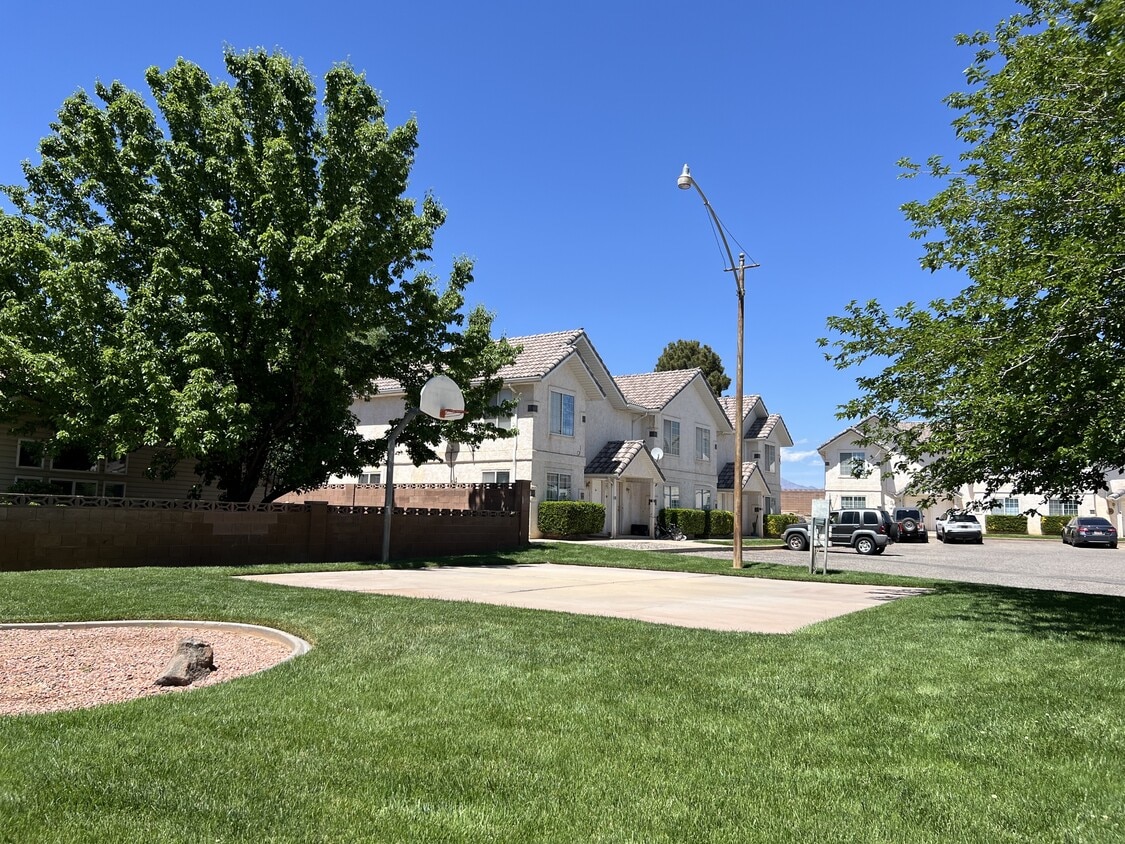 Building Photo - 126 S 850 W