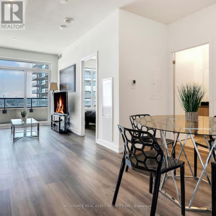 Photo principale - 1480 Bayly St