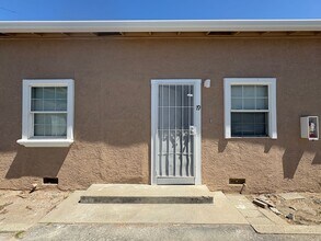 Building Photo - 316 6th St
