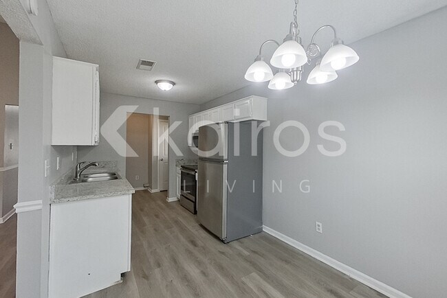 Foto del edificio - 495 Shady Grove Dr