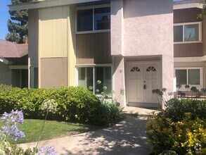 Building Photo - 9 Goldenbush