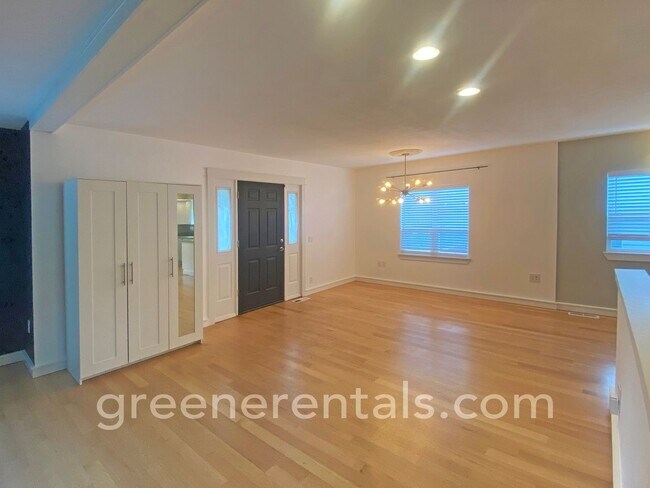 Foto del edificio - 1222 9th Ave SE