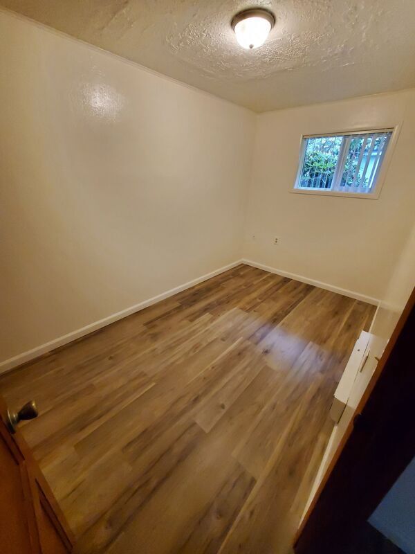 Foto del edificio - 1031 Orchard St N