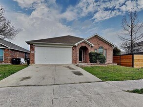 Building Photo - 10008 Blue Bell Dr