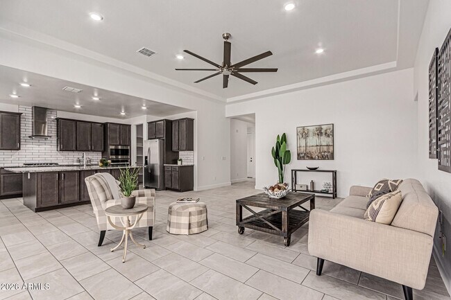 Foto del edificio - 18455 W Sandlewood Dr