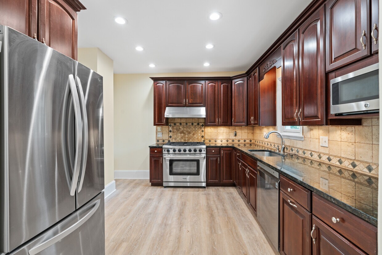 Foto principal - 71 Longview Ave