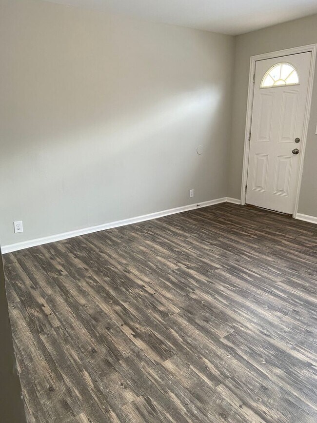 Foto del edificio - 360-362 E Hinman Avenue