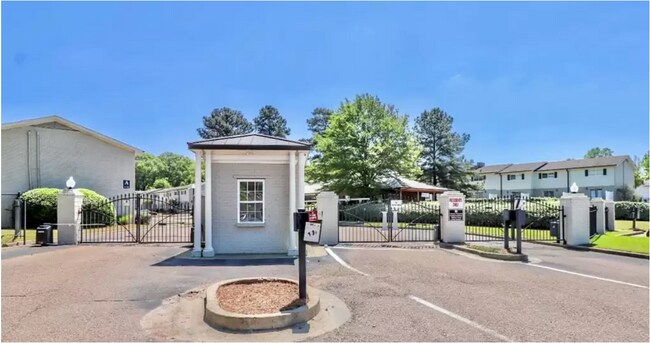 Cerrado/Seguro - 1800 Jackson Ave W