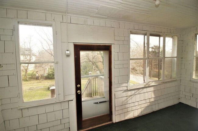 Building Photo - 5401 Catalpha Rd