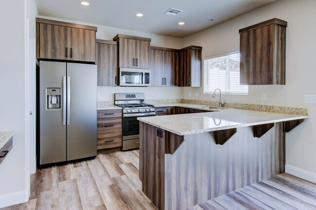 Foto del edificio - Like new townhome in Cedar City!