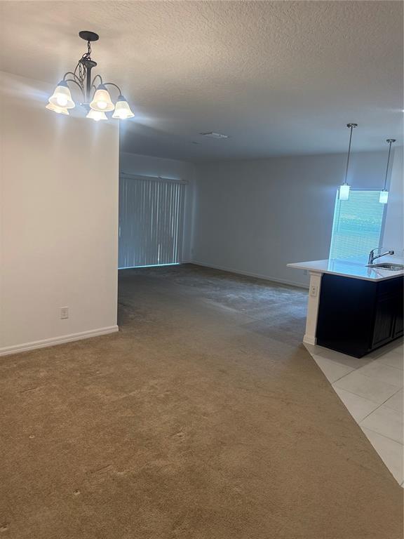 Foto del edificio - 23635 Companero Dr