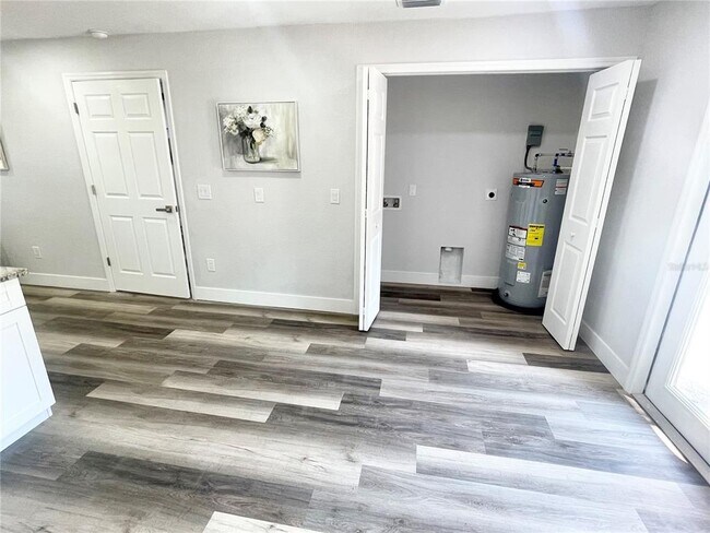 Foto del edificio - 4408 W Wallace Ave