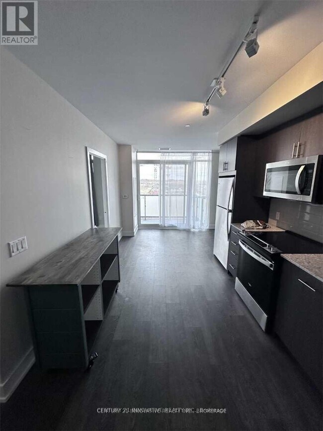 Photo du bâtiment - 2550-2550 Simcoe St N
