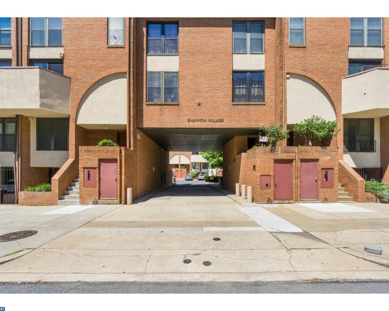 Primary Photo - 230 N 22nd St
