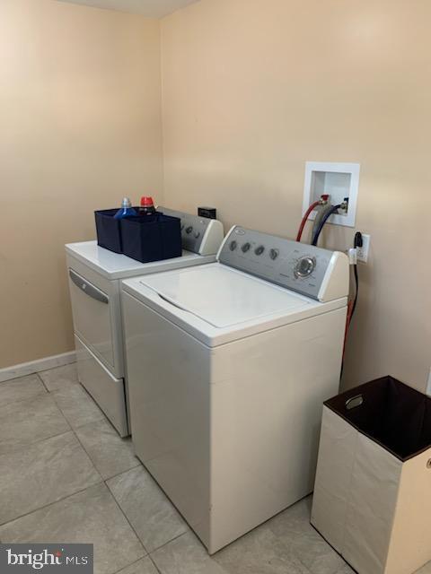 Building Photo - 27 Reamer Ave