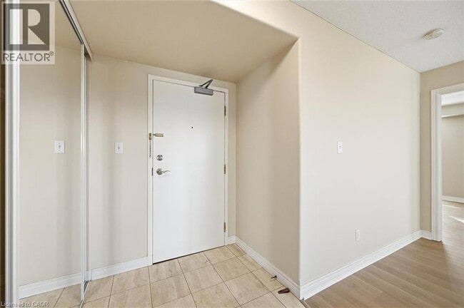 Building Photo - 1272 Ontario St