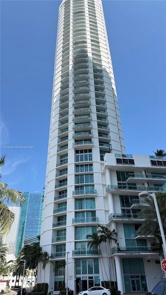 Building Photo - 350 S Miami Ave
