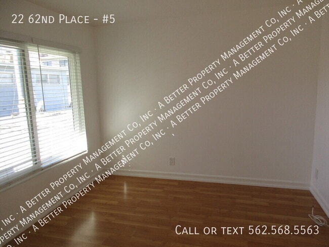 Building Photo - 22 62nd Pl