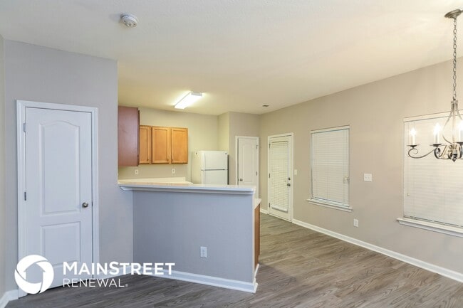 Building Photo - 1370 Rogers Trce