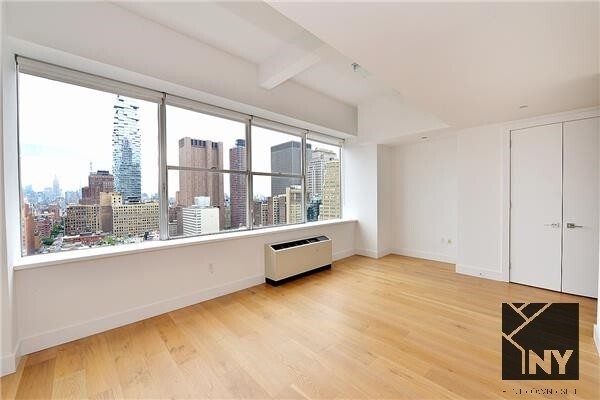 Primary Photo - Spacious Renovated Unit with Perfect Locat...