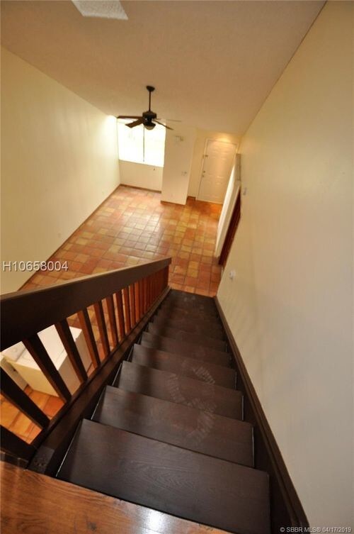Foto principal - 1846 Racquet Ct
