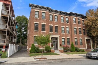 Building Photo - 80 Winthrop St