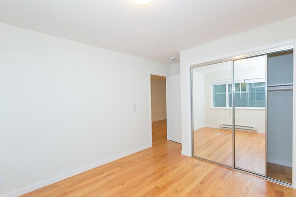 Building Photo - 1064 Dolores St