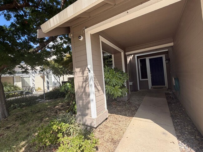 Building Photo - 8420 Oak Flat Way