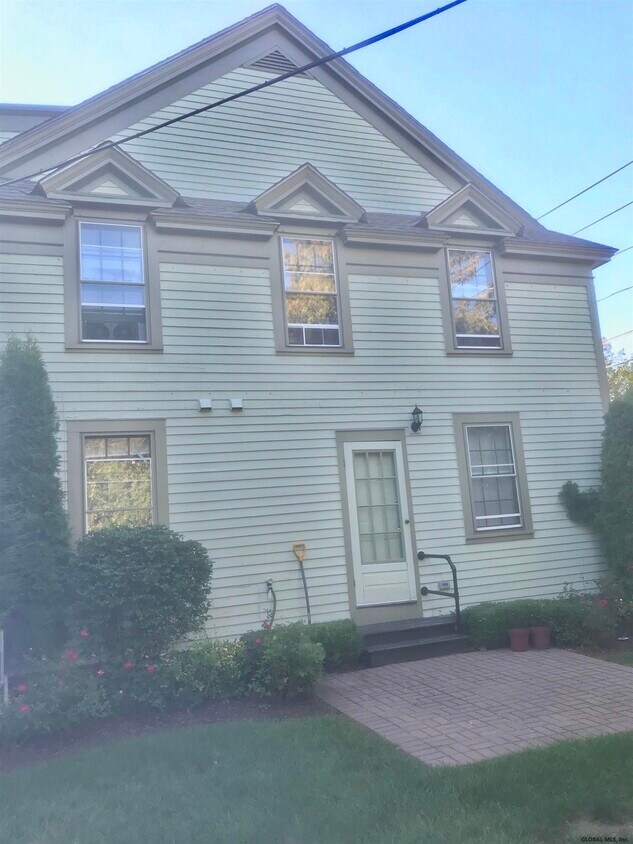 Foto del edificio - 125 Union Ave