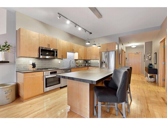 Foto del edificio - 401 N 2nd St