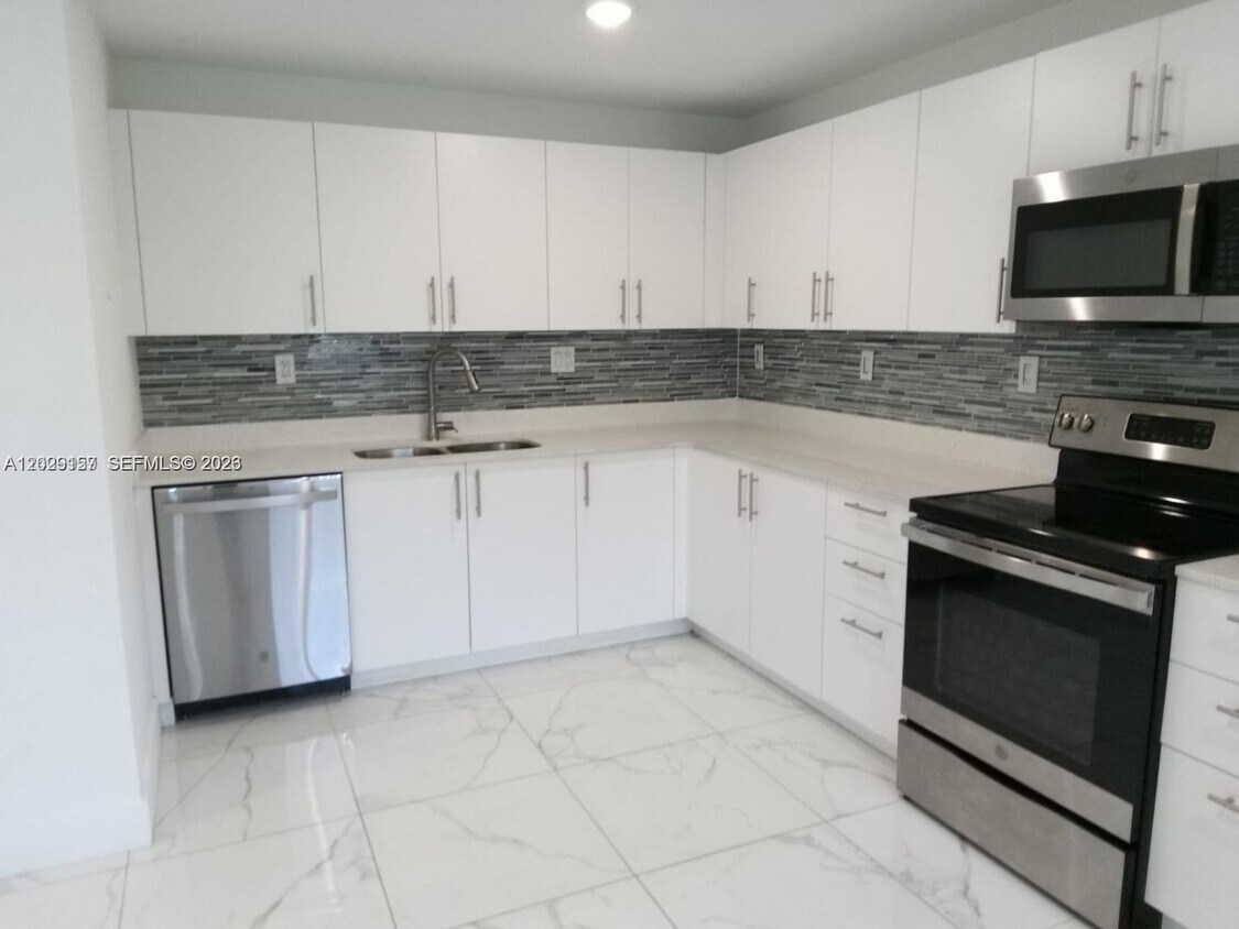 Photo - 25810 SW 144th Avenue 0, Homestead, FL 33032 - 5315
