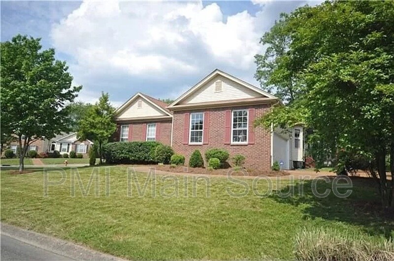 101 Dry Creek Pointe Ct, Goodlettsville, TN 37072 House for Rent in