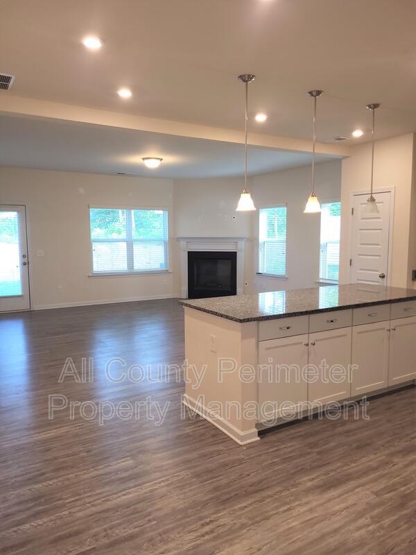 Building Photo - 210 Centennial Cir